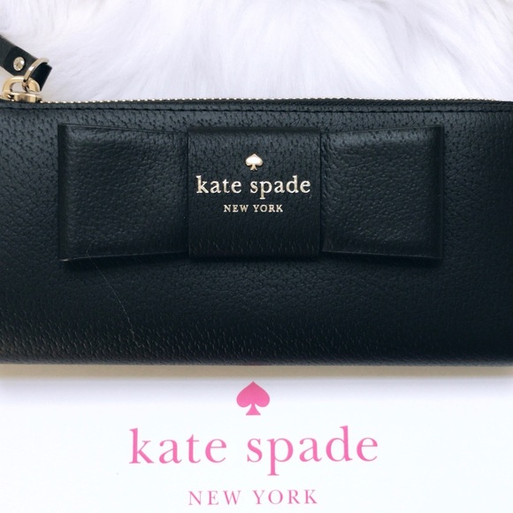 kate spade Handbags - 💃Kate Spade Robinson Street Nisha Black  Wallet